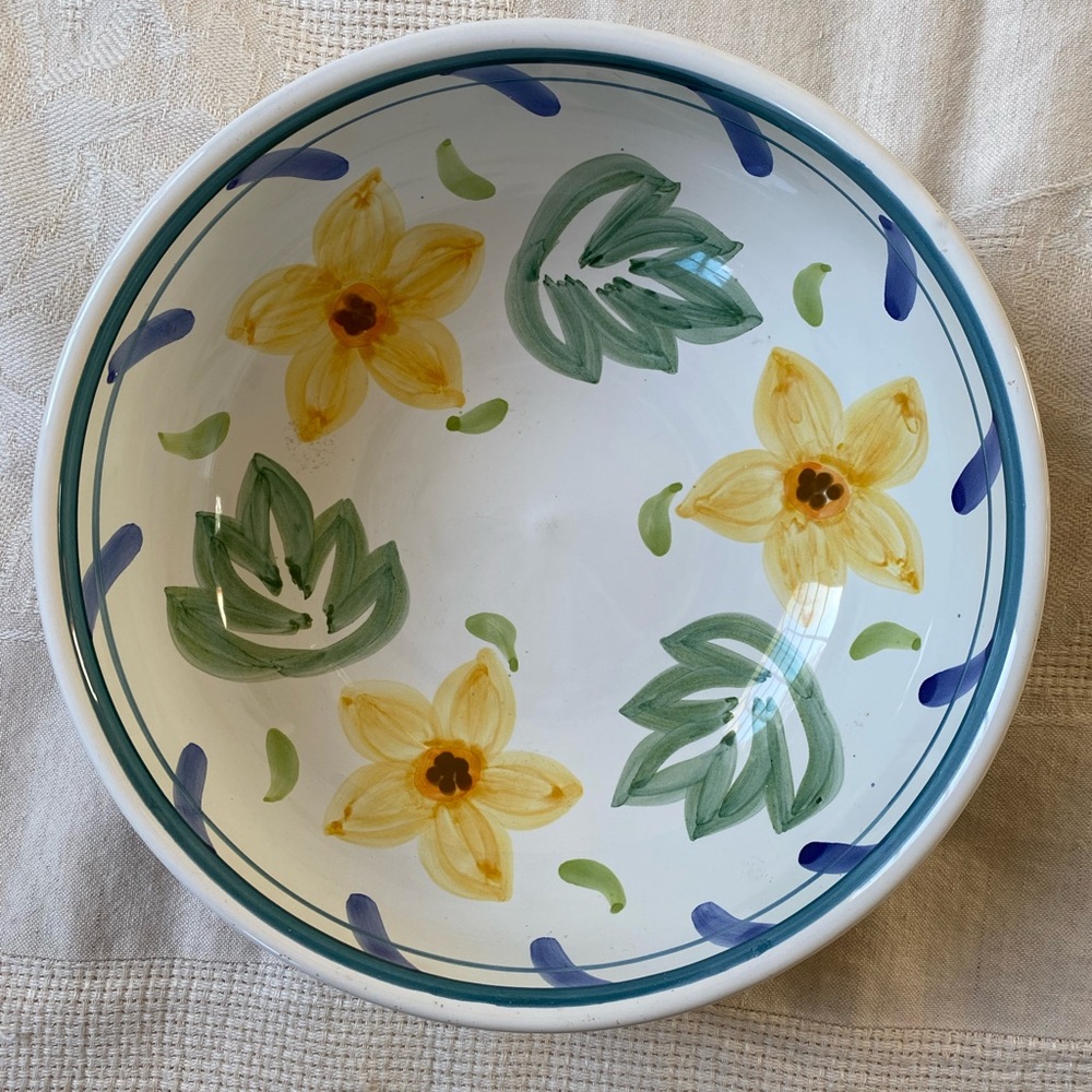 Caleca Serving Bowl Hand Painted in Italy